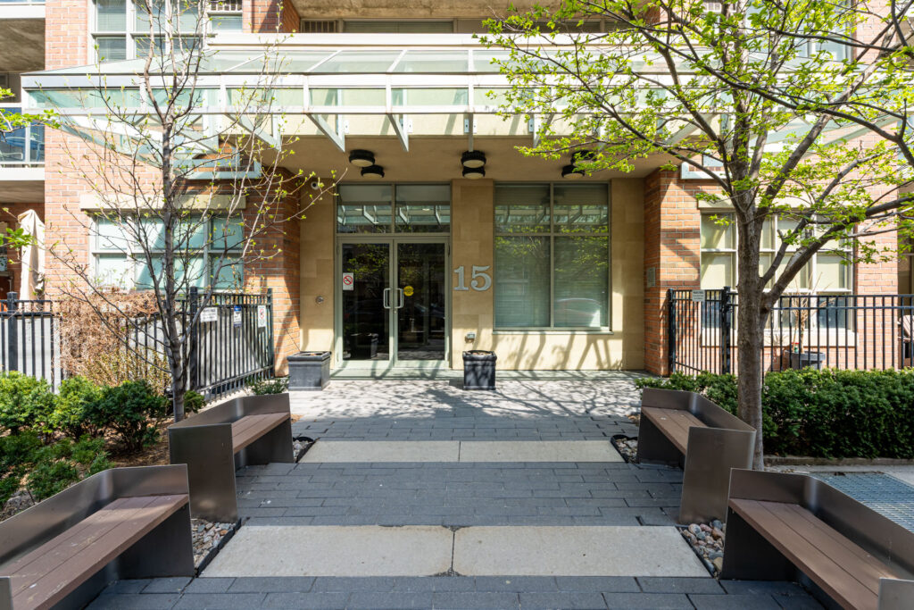 15 Stafford St Wellington on the Park front entrance condo building