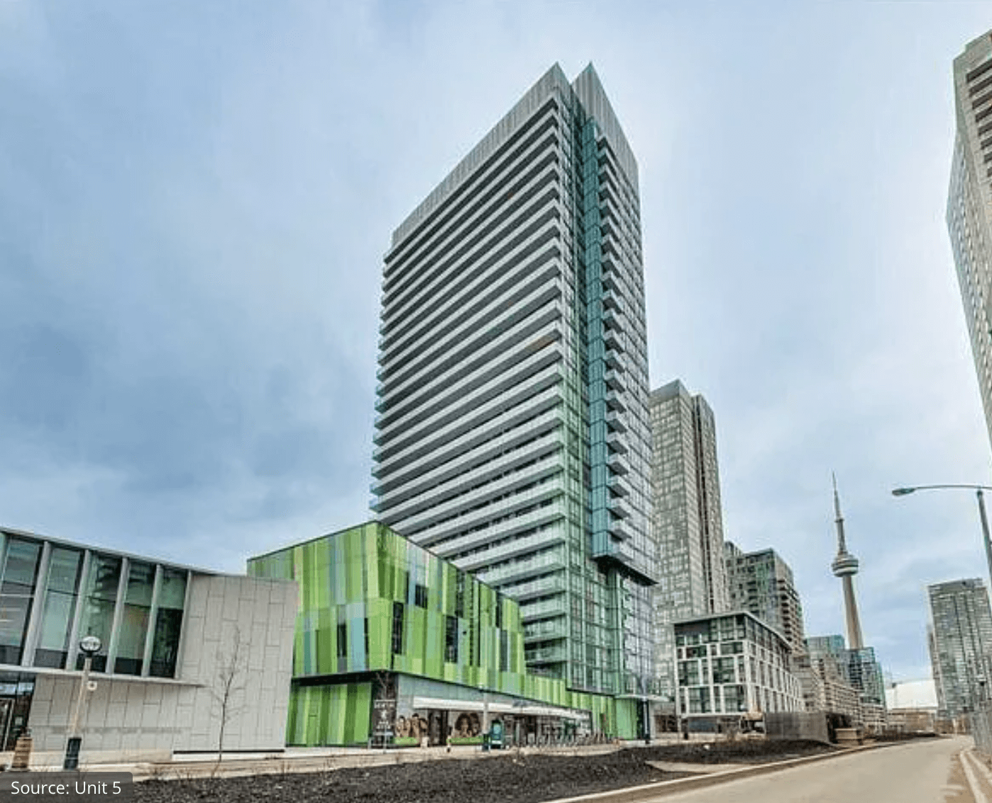 170 fort york blvd library district condos