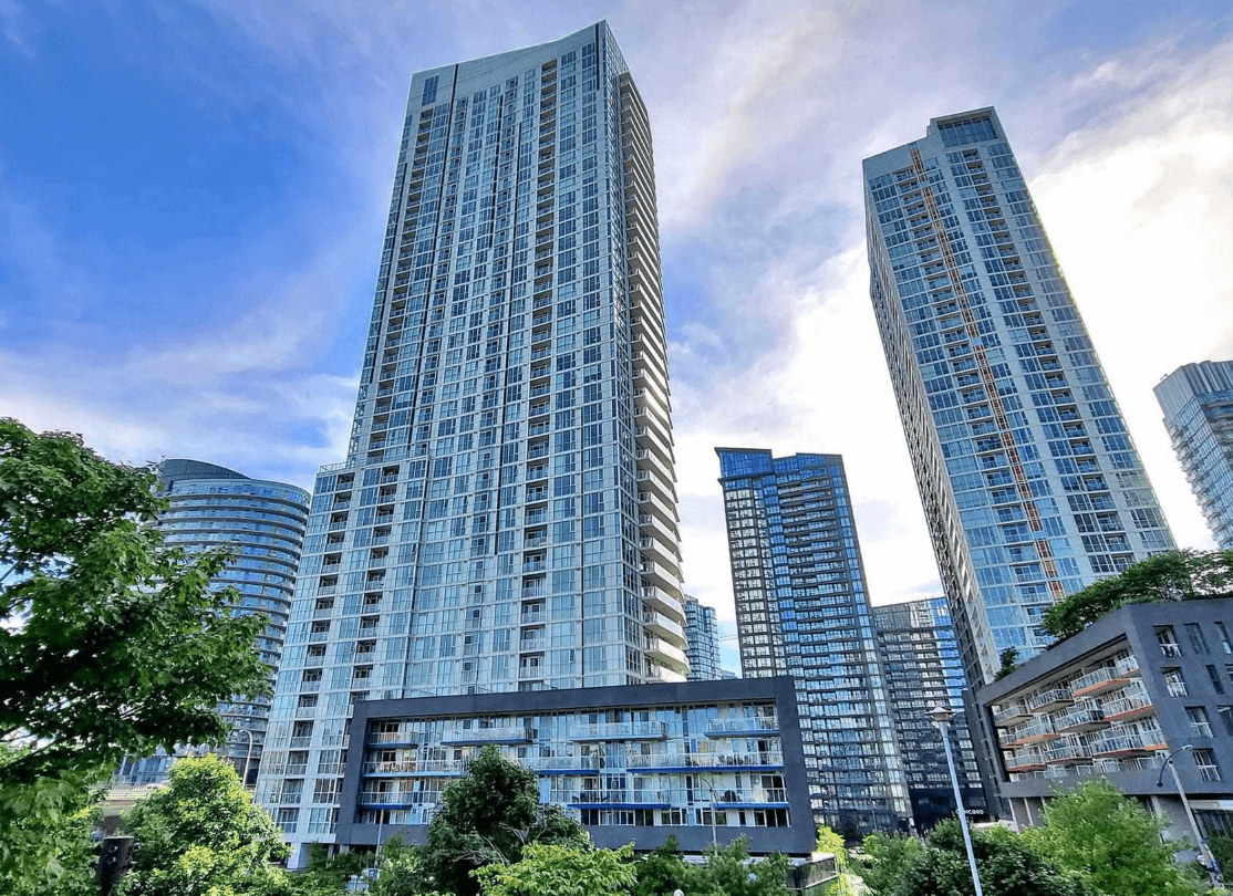 75 Queens Wharf Rd Quartz Condos