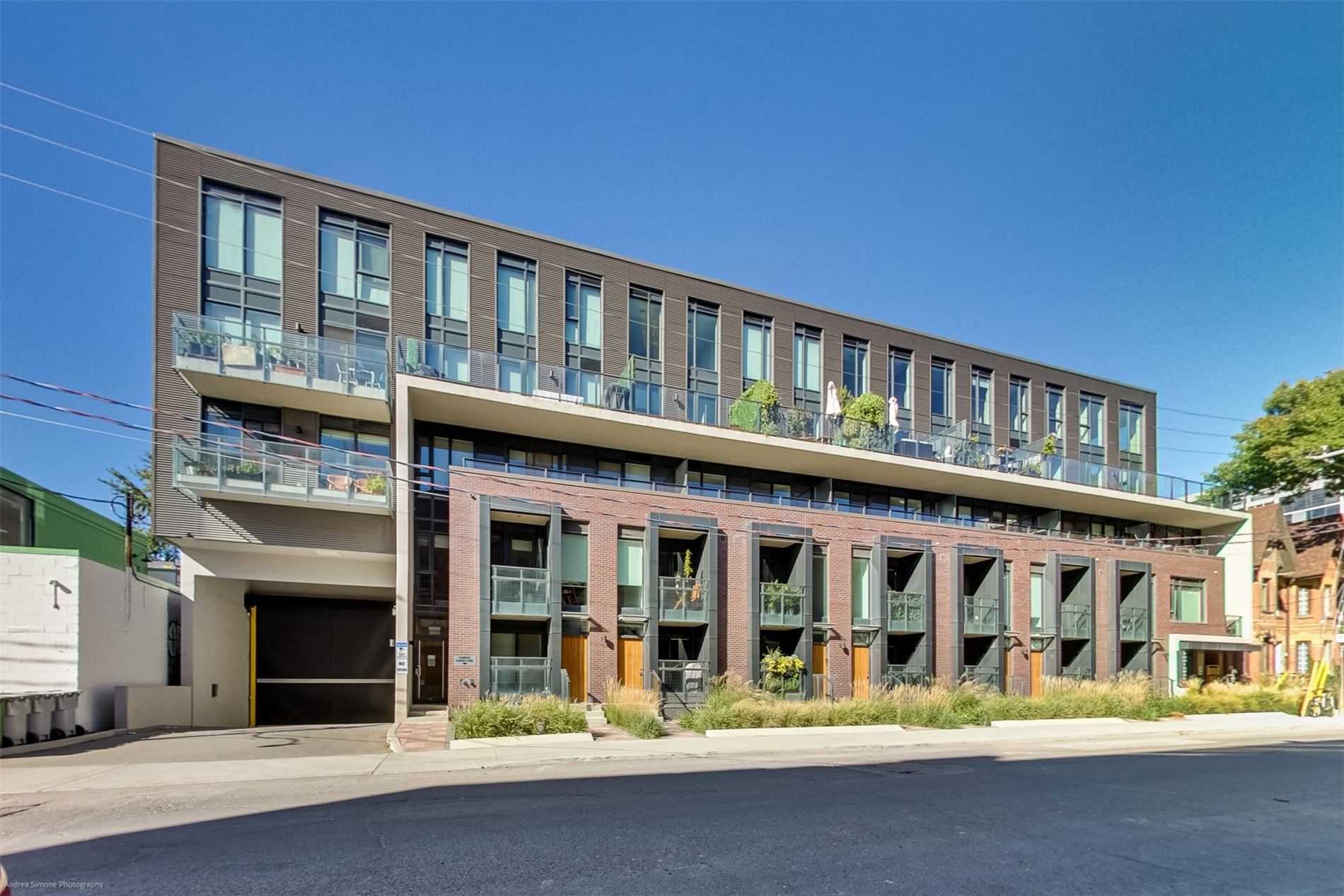 90 Niagara Street exterior building