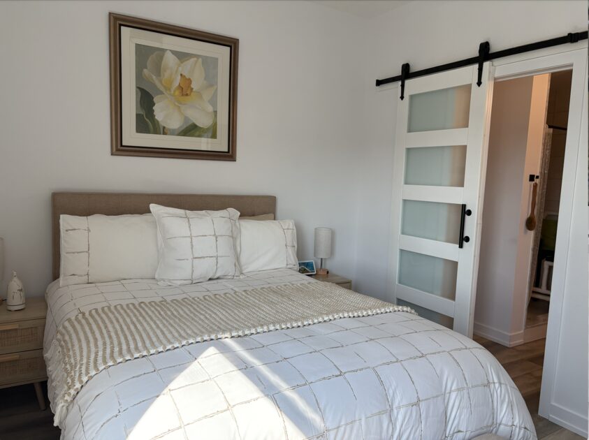Beamsville condo for sale  bedroom interior