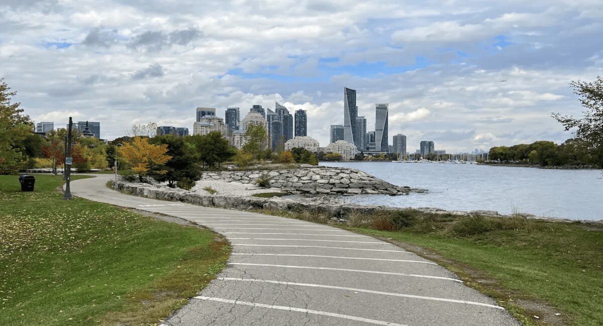 Etobicoke Toronto is the Best Neighbourhood for First-Time Buyers 2 Etobicoke Toronto Mimico lakefront view