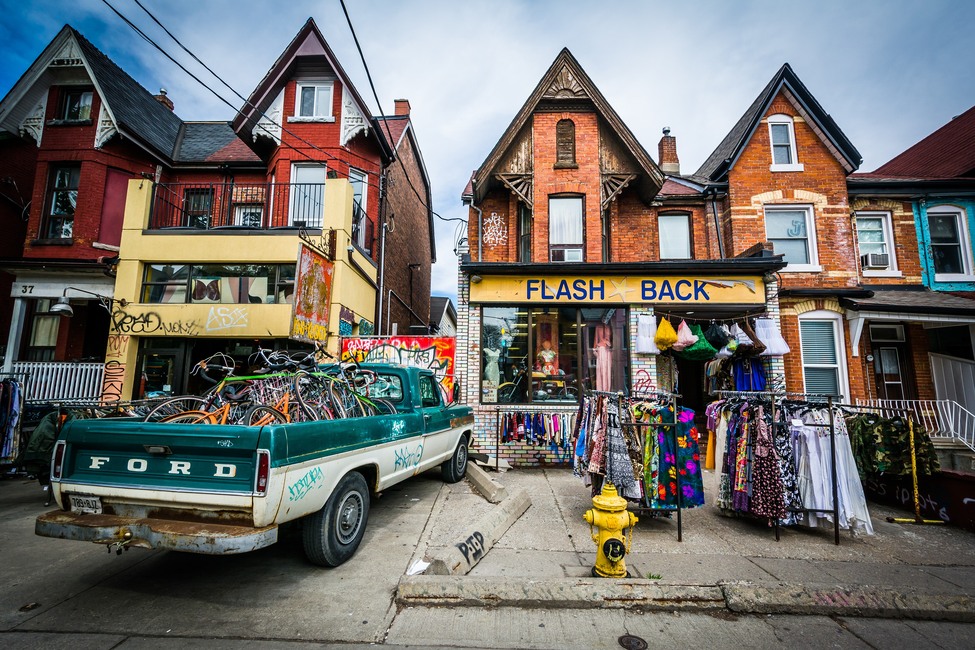 Kensington Market: Toronto's Best Neighbourhood for Singles (And Why You Might Stay That Way) 2 Kensington Market Toronto stores and shops
