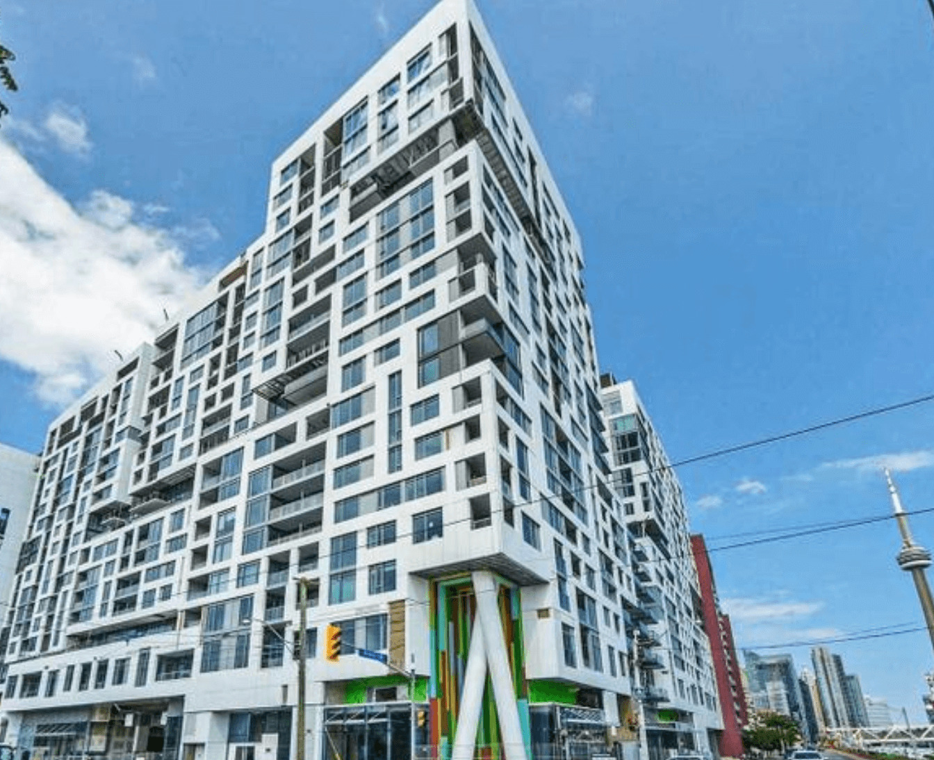 27 Bathurst St and 576 Front St W Minto Westside Condos building