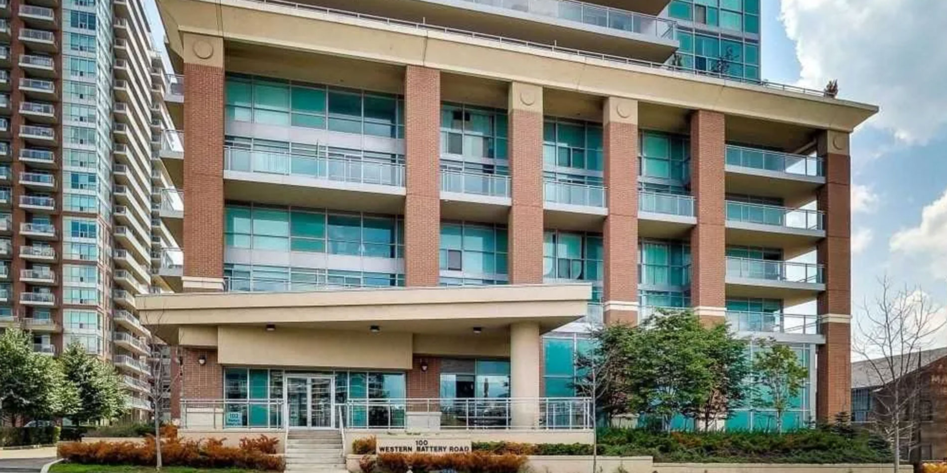 100 western battery road vibe at liberty village condos