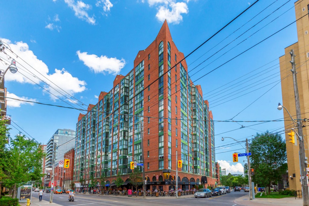 Citysphere Condos 801 King St W exterior condo building