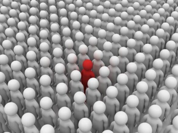 how to find the right Toronto realtor image of crowd of realtors