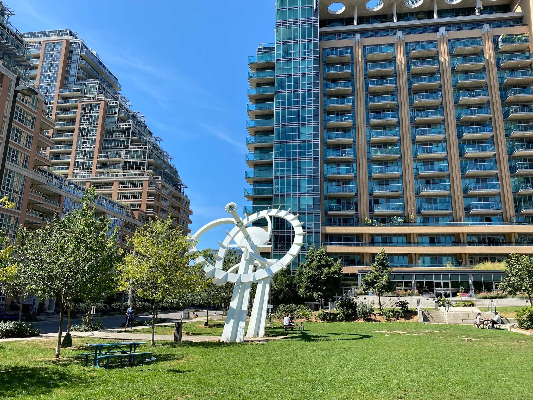 liberty village condos for sale - park view