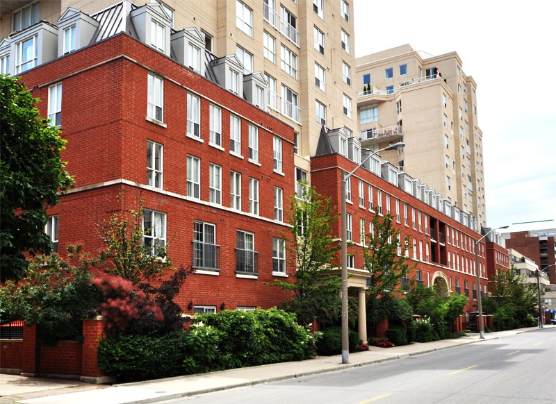 Midtown Toronto: The Best Neighbourhood for Downsizers 3 Midtown Toronto condos