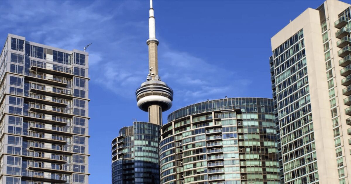 Toronto condo market downtown buildings