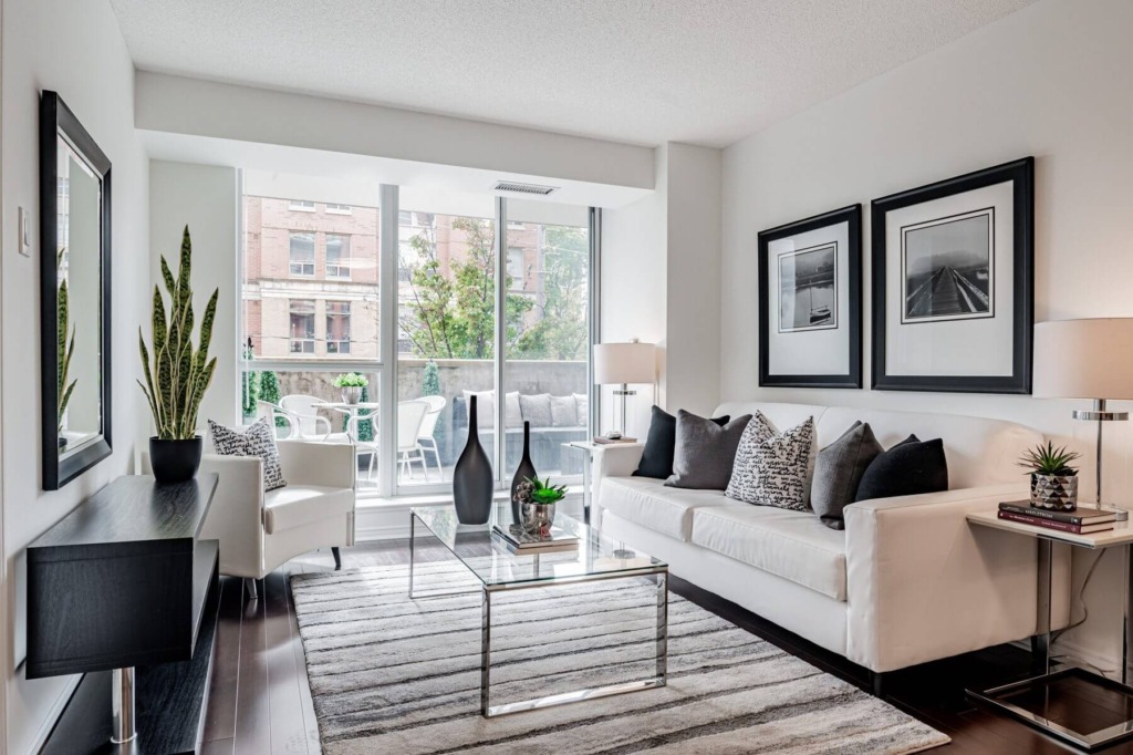 Toronto home sellers staged condo