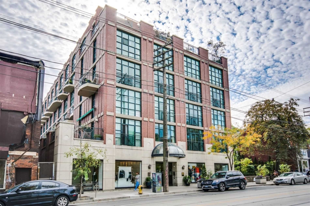 Queen West 4 trinity bellwoods condos for sale or rent