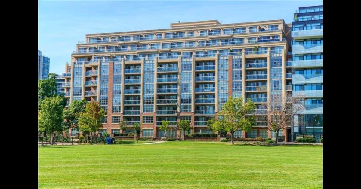 wellington on the park 15 stafford st king west condos