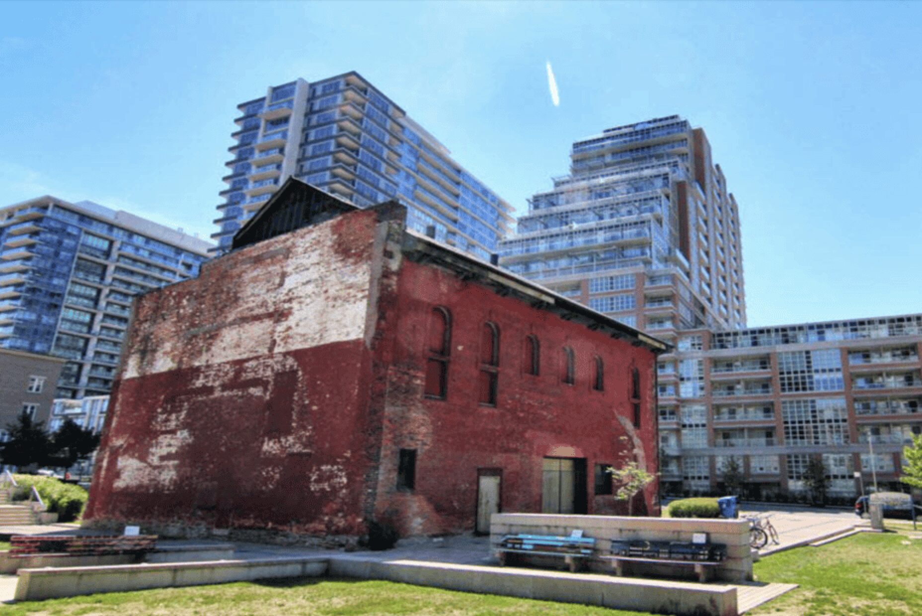 where to buy a condo in Toronto liberty village